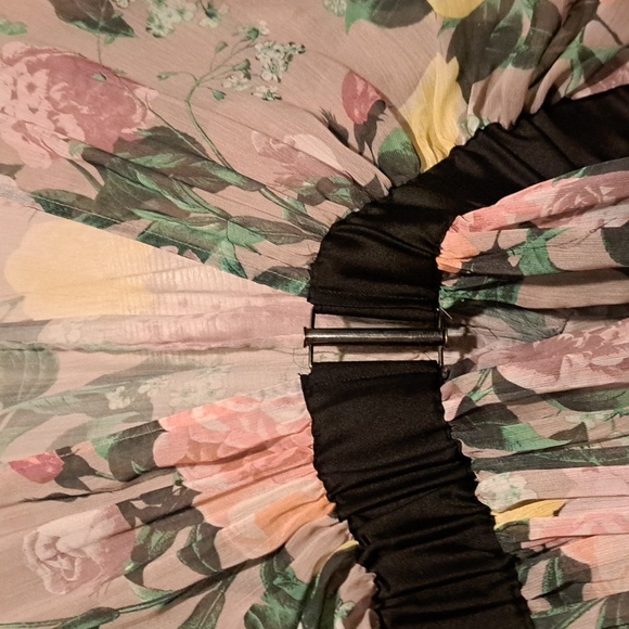 H&M Floral Kimono Sleeve Blouse - Pink, Green, Yellow With Style Belt Cover Up - Picture 3 of 4